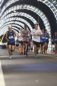BIB: 40173
                            <button type="button" onclick="openModal(20198637)" class="btn btn-primary btn-sm float-right btn-popup" data-toggle="modal" data-target=".modal-high-quality">
                        <i class="fas fa-shopping-cart"></i> Add to Cart
                    </button>
                                            <button type="button" onclick="isThisMe(20198637, true)" class="btn btn-success btn-sm float-right btn-popup btn-isme hidden" data-toggle="tooltip" data-placement="bottom" title="นี่คือรูปของคุณใช่ไหม คลิกที่นี่เพื่อเอาเข้าอัลบั้ม">
                        <i class="fas fa-plus"></i> Add to album
                    </button>
                    <button type="button" onclick="isThisMe(20198637, false)" class="btn btn-warning btn-sm float-right btn-popup btn-isnotme hidden">
                        <i class="fas fa-ban"></i> Remove from album
                    </button>
